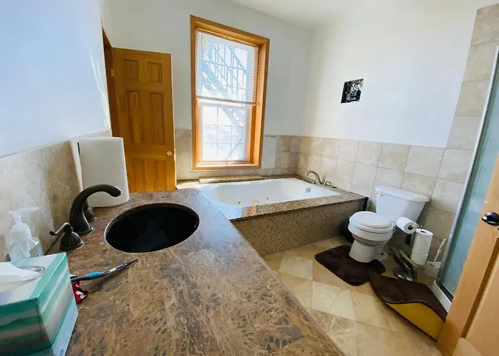 Homestay Carrick Castle Pittsburgh
