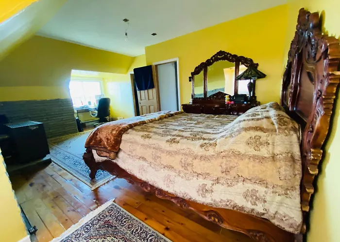 Homestay Carrick Castle Pittsburgh